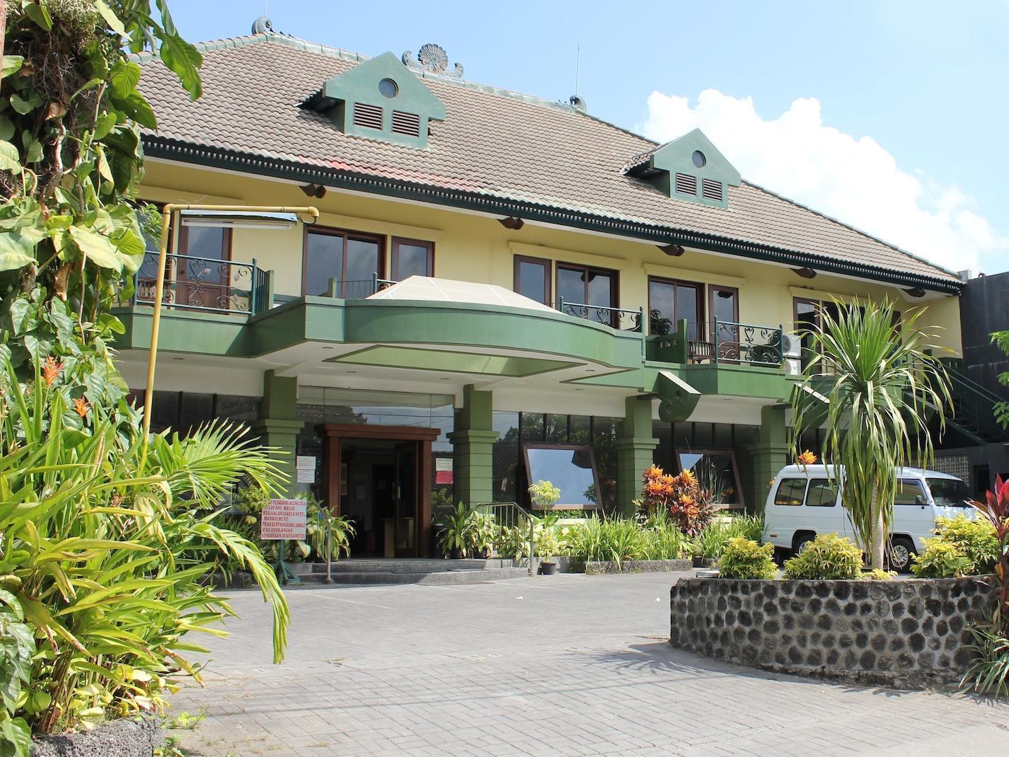 Hotel Winotosastro Garden Yogyakarta Exterior foto